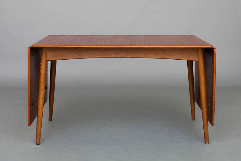 Mid-Century Modern Drop-Leaf Table by Hans J. Wegner for Andreas Tuck