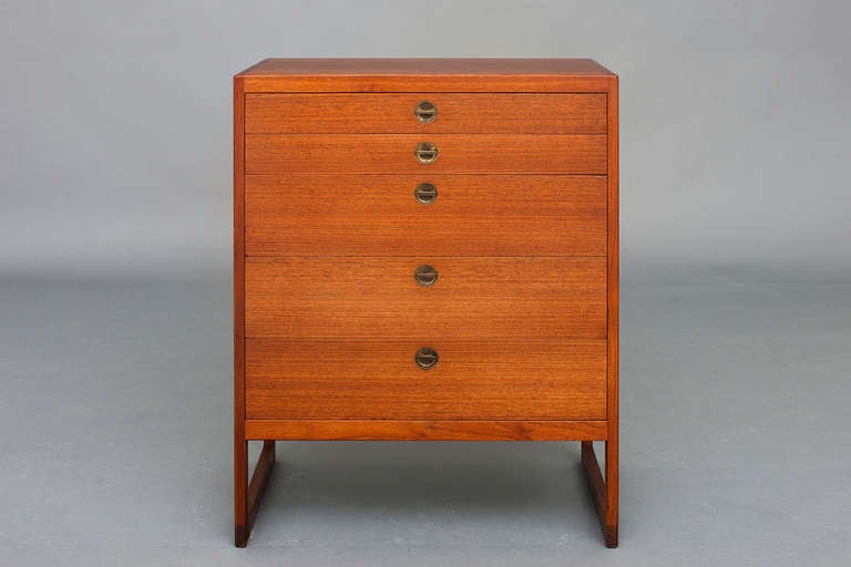 Chest by Børge Mogensen for P. Lauritsen & Son
Design 1957
Teak.
Nice refinished condition.