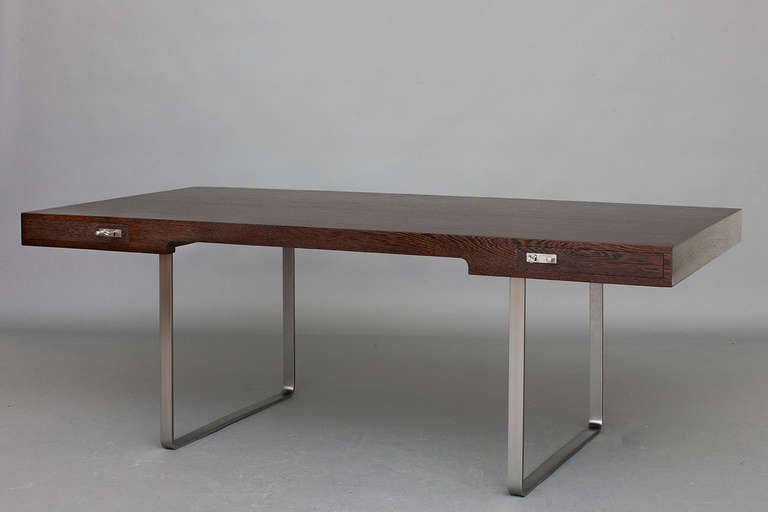Desk, model: JH 810 by Hans J. Wegner for Johannes Hansen.
Design 1970
Wenge & chrome plated steel.
Very nice refinished condition.