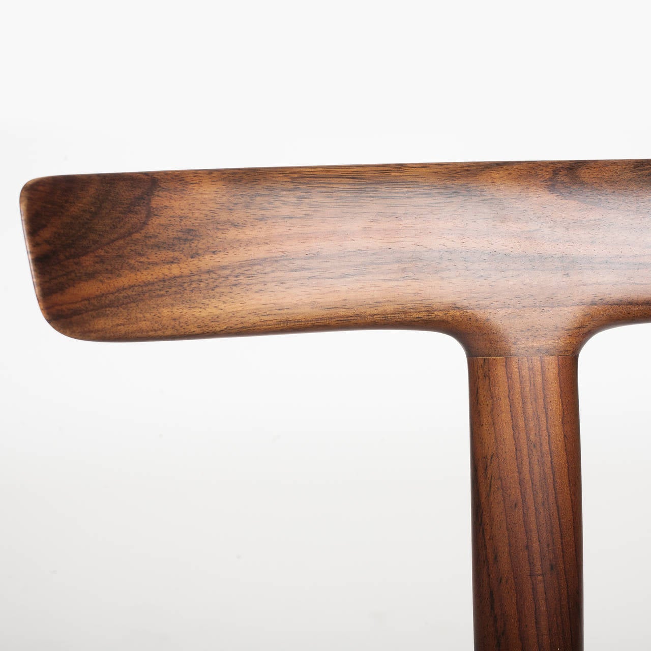 T Chair in Sonokeling