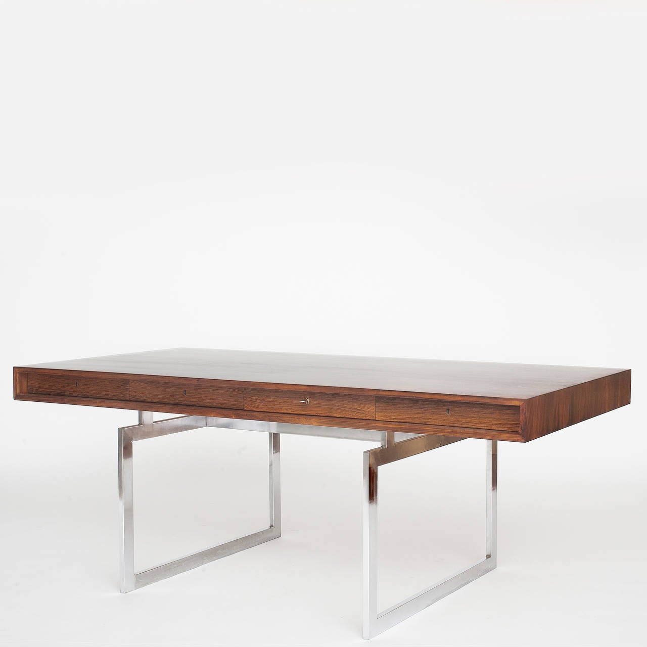 Beautiful Desk in Rosewood at 1stDibs