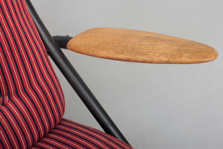 Sawbuck Lounge Chair, Model GE 215, by Hans J. Wegner for Getama In Excellent Condition In Copenhagen, DK