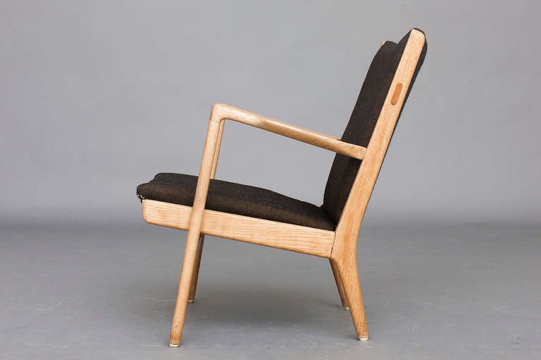 Danish Pair of Lounge Chairs by Hans J. Wegner for AP Stolen