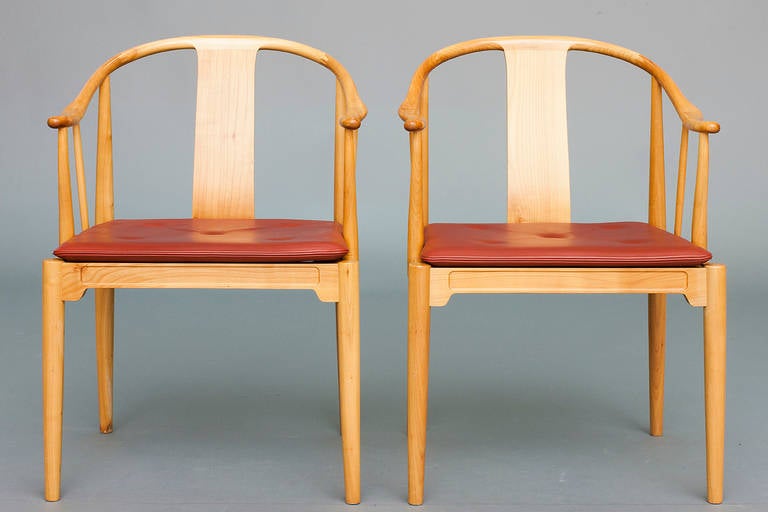Pair of China Chairs by Hans J. Wegner for Fritz Hansen