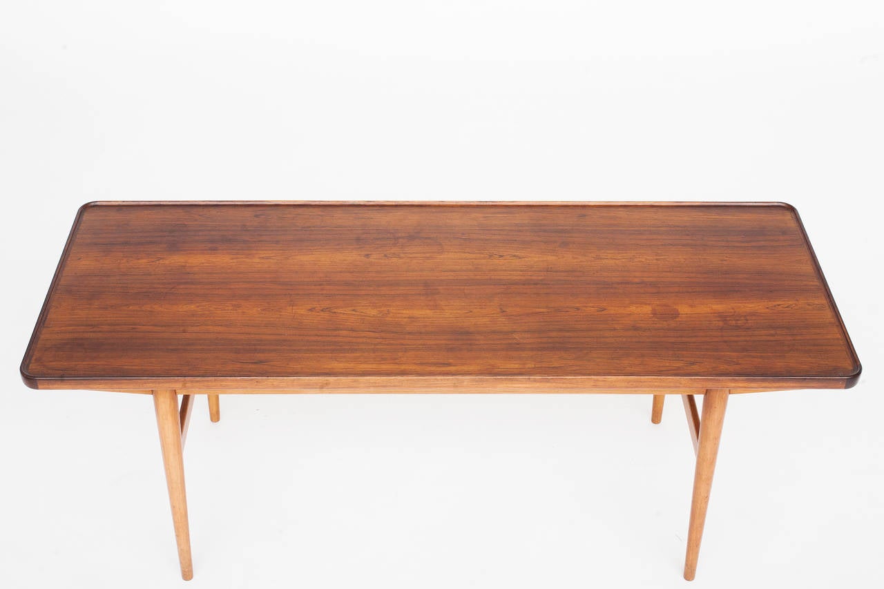 Mid-Century Modern Coffee Table in Rosewood and Oak