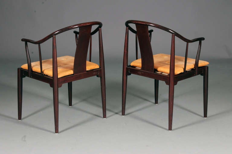 Danish Set of 4 China chairs by Hans J. Wegner.