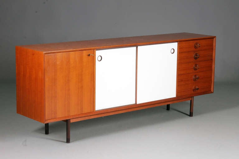Sideboard by Faram Furniture, Italy.
Teak & formica.
Nice vintage condition.