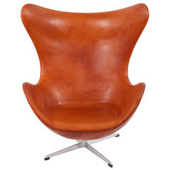 Stunning and Early Egg Chair by Arne Jacobsen, 1958