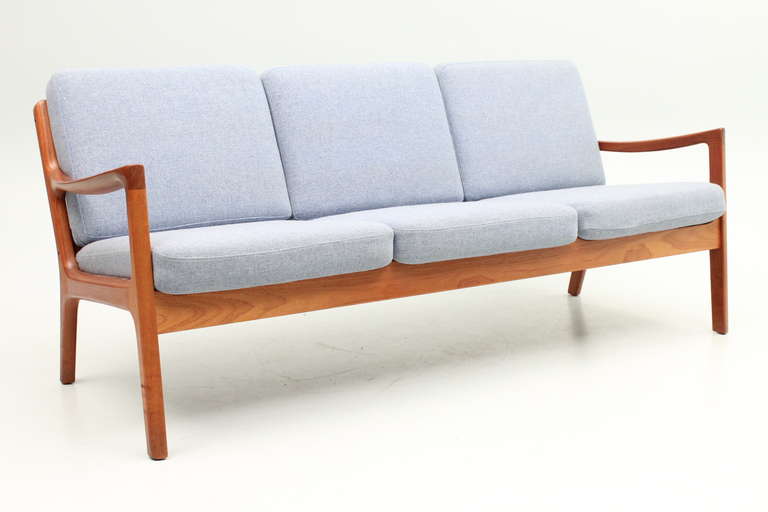 3 seat sofa in teak, model 166 with original spring cushions designed by Ole Wanscher and manufactured by France and Son, Denmark. Seat height 45 cm.