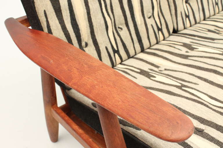 Danish Vintage teak and oak GE240 sofa by Hans J. Wegner, Denmark.