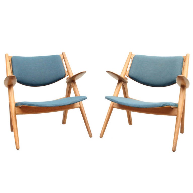 Pair of Original Saw-Back Lounge Chairs by Hans J. Wegner, Denmark For Sale