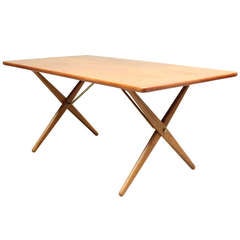Scandinavian 20th Century Crossleg Table designed by Hans J. Wegner