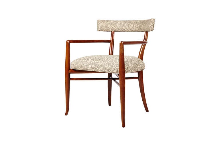 Completely restored set of (6) dining chairs by T.H. Robsjohn-Gibbings for Widdicomb. (2) arm chairs and (4) side chairs in a klismos style. Featuring a cross base detail with beautiful clean lines.