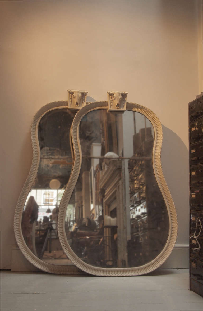 The Bucranium Mirror In Excellent Condition For Sale In London, GB