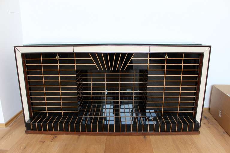 Mid-Century Modern Design Borsani Osvaldo Sideboard or Bar, Gianni Versace For Sale