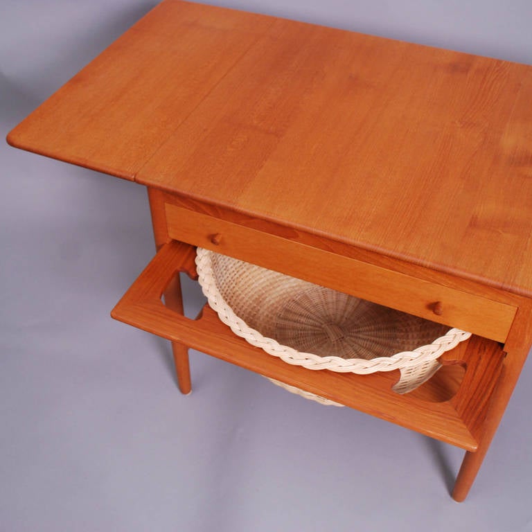 Sewing Table by Hans Wegner for Andreas Tuck Furniture, Denmark In Excellent Condition In Lund, SE