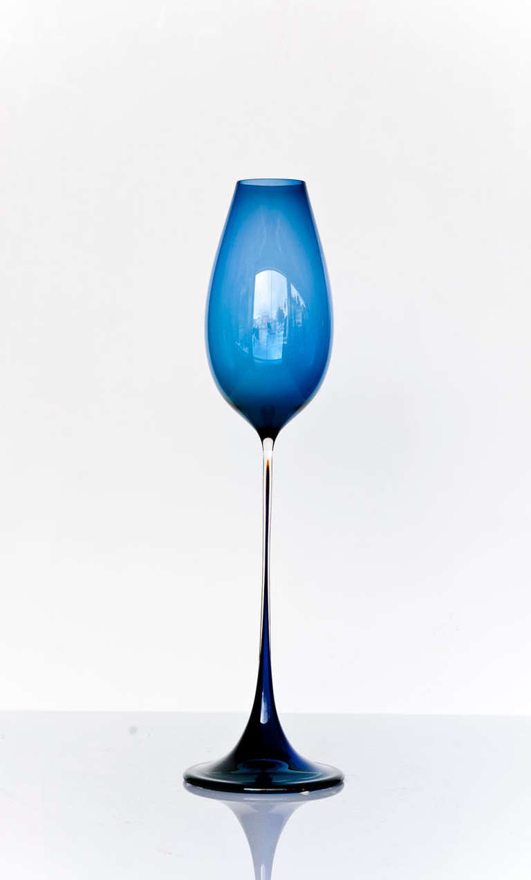 A rare blue Tulip glass by Nils Landberg sign Orrefors Expo Nu 312-57.            H 43.5 cm