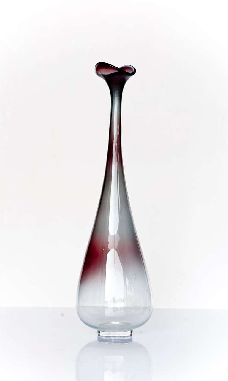 A rare cone Tulip glass Nils Landberg sign Orrefors Expo 2434 N.Landberg. H 51 cm