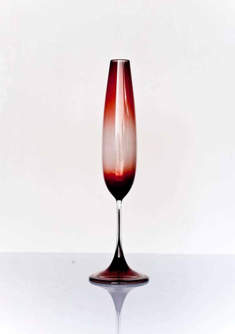 A Tulip Glass By Nils Landberg 1957 sign ORREFORS EXPO Nu 312-57.          H 41cm
