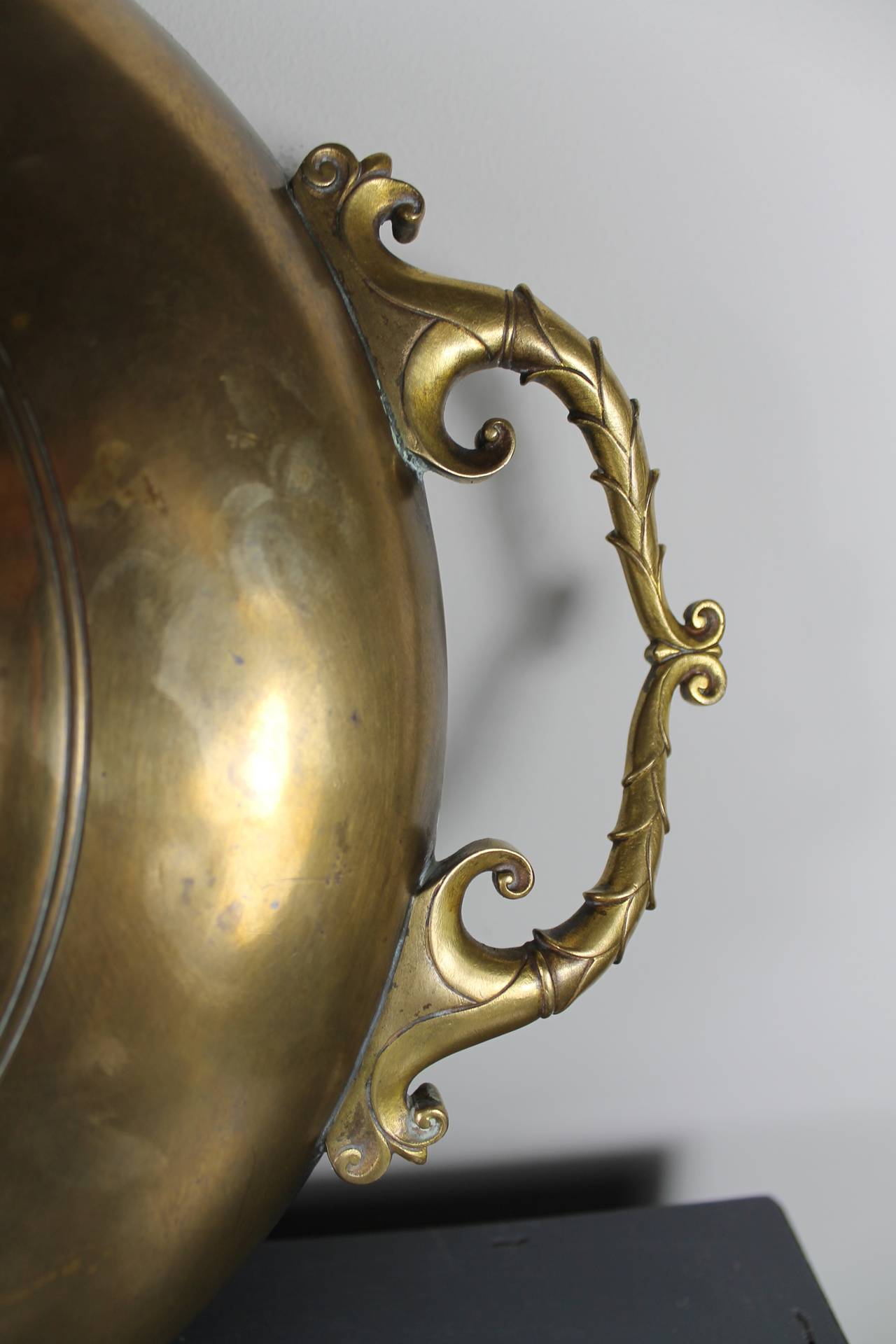 Tazza in Bronze, France, circa 1890 For Sale 1