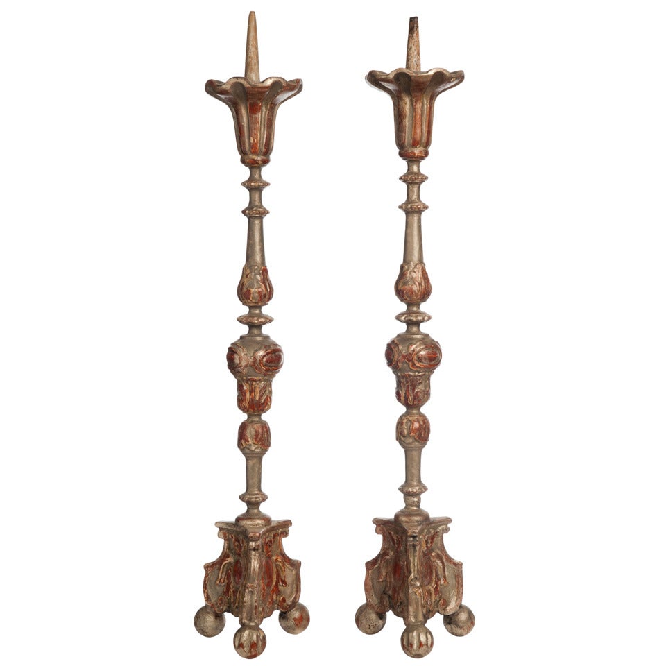 Italian Pair of Chandeliers, 18th century For Sale