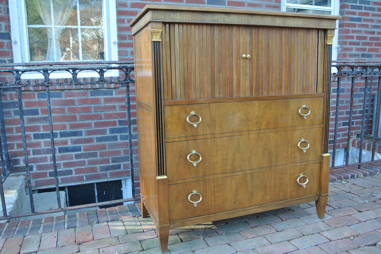 Gentlemans Chest by. Baker In Excellent Condition In Morristown, NJ