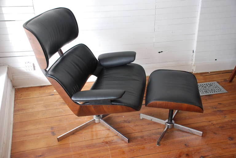 PVC George Mulhauser for Plycraft Bentwood Lounge Chair and Ottoman