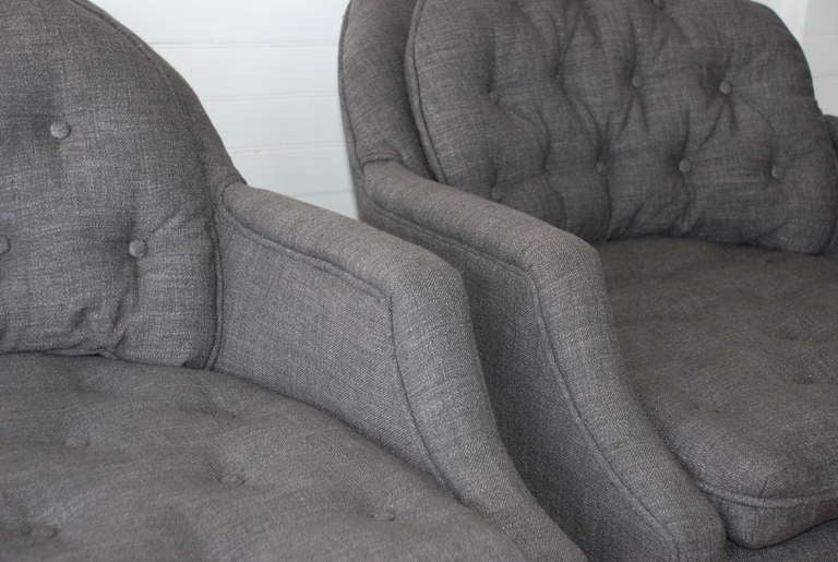 Mid-20th Century Pair of Kittinger Club Chairs with Casters
