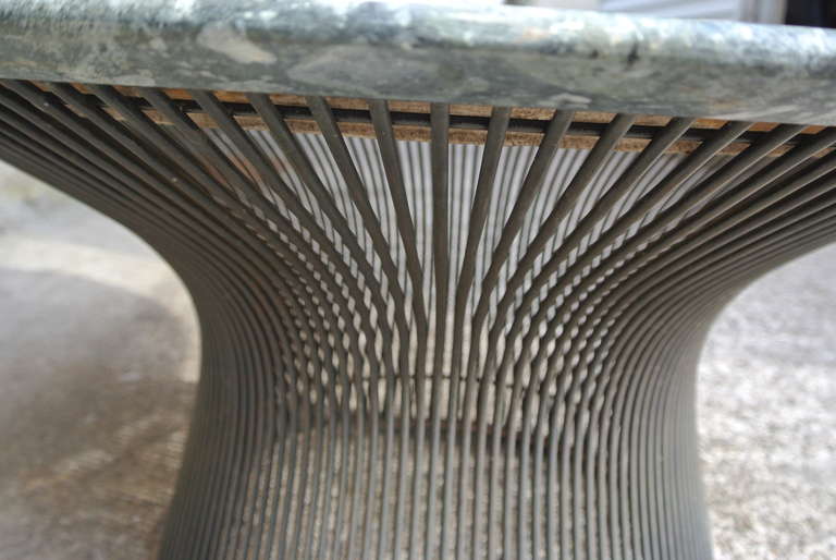 Warren Platner Bronze Coffee Table Base with Green Marble Top for Knoll In Excellent Condition In Morristown, NJ