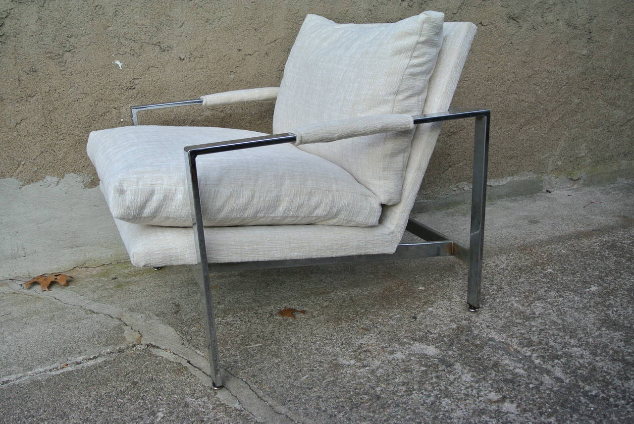 Chrome Flat Bar Cube Chair by. Milo Baughman. 
Newly reupholstered in White Linen