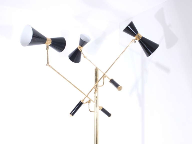 Arredoluce Brass and Black Lacquered Double Reflectors, Triennale Floor Lamp 2