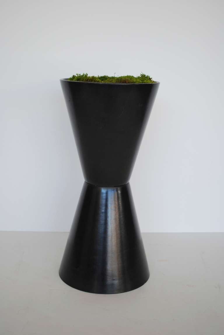 Mid-Century Modern LaGardo Tackett Hourglass Planter for Architectural Pottery For Sale