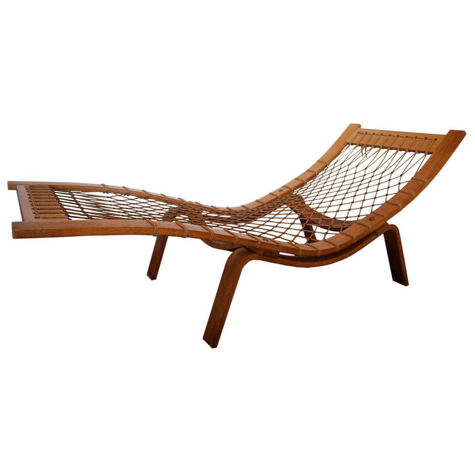 Hans Wegner Chaise Lounge For Sale