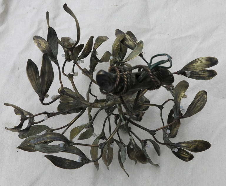 Bronze Mistletoe Chandelier 4