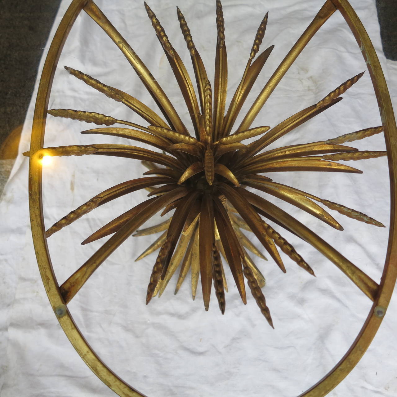 Table Sheaf of Wheat with Belt Coco Chanel Style In Good Condition In Paris, FR