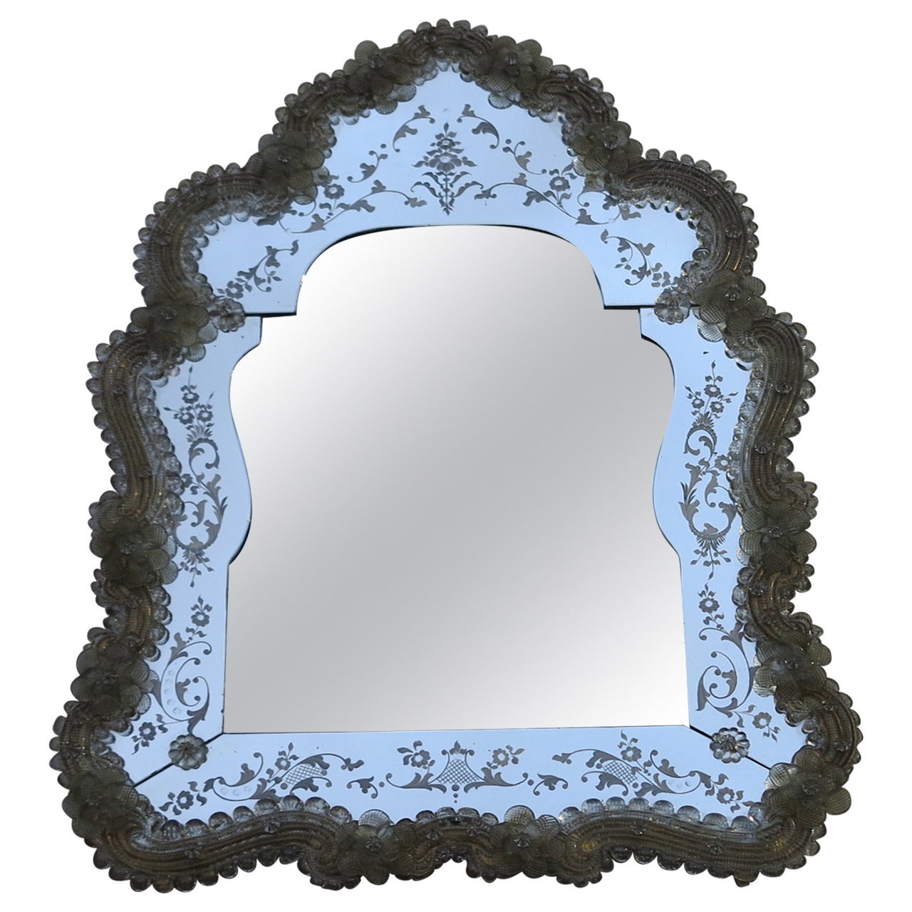 Miroir crête de Veronese avec un miroir biseauté au centre en vente