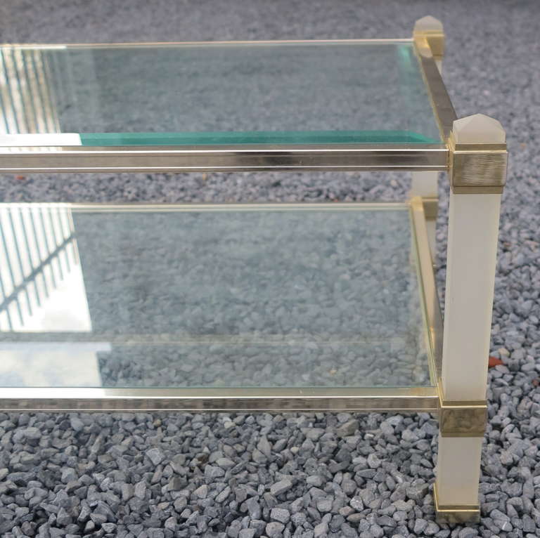 Table basse en cristal dépoli Pierre Vandel, 1970 Bon état - En vente à Paris, FR