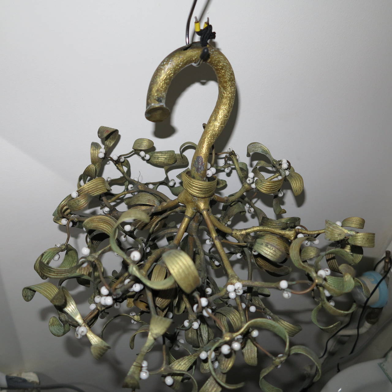 Metalwork Polish Ball of Mistletoe Art Nouveau Bronze with Four Bulbs and Pearls Opaline For Sale