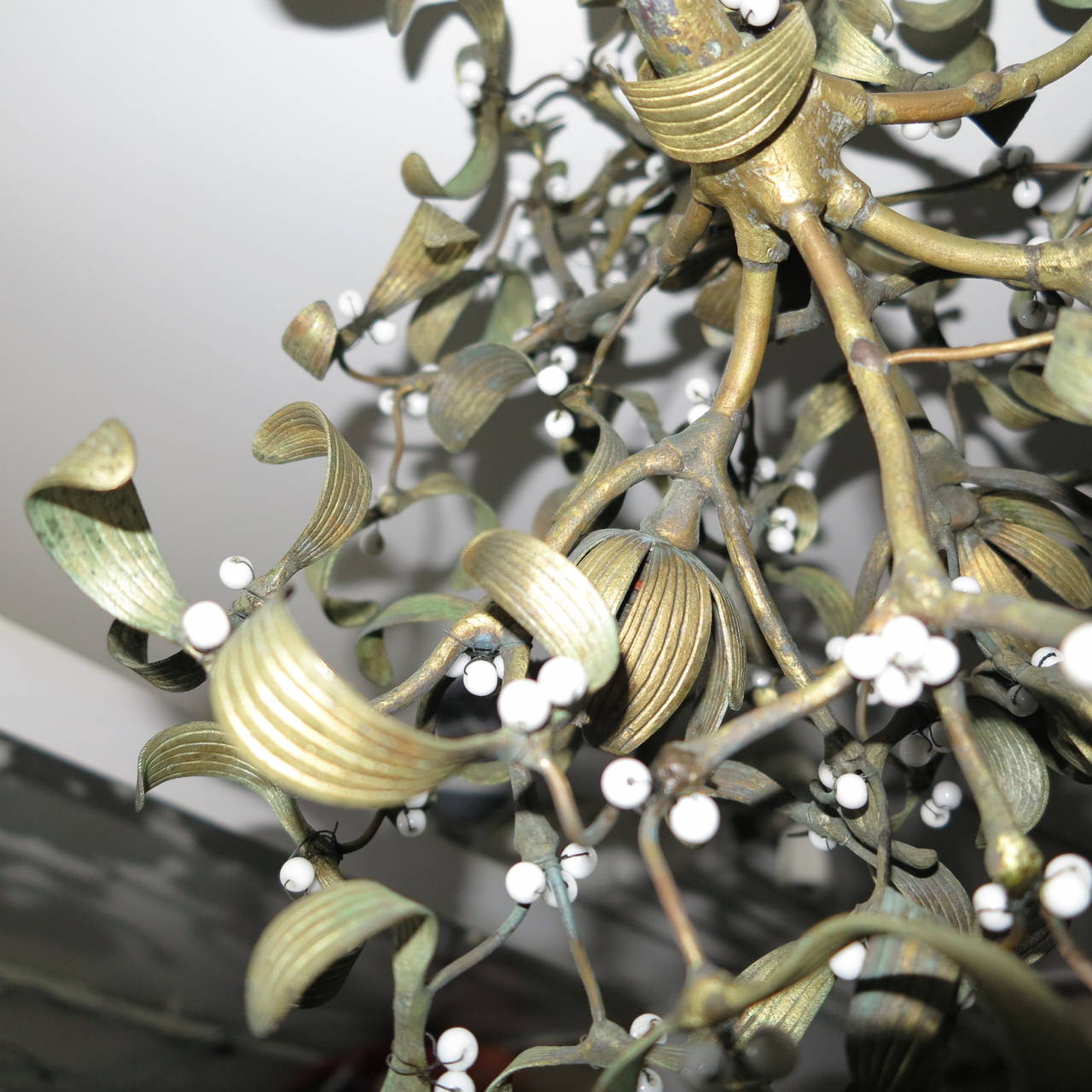 Early 20th Century Polish Ball of Mistletoe Art Nouveau Bronze with Four Bulbs and Pearls Opaline For Sale