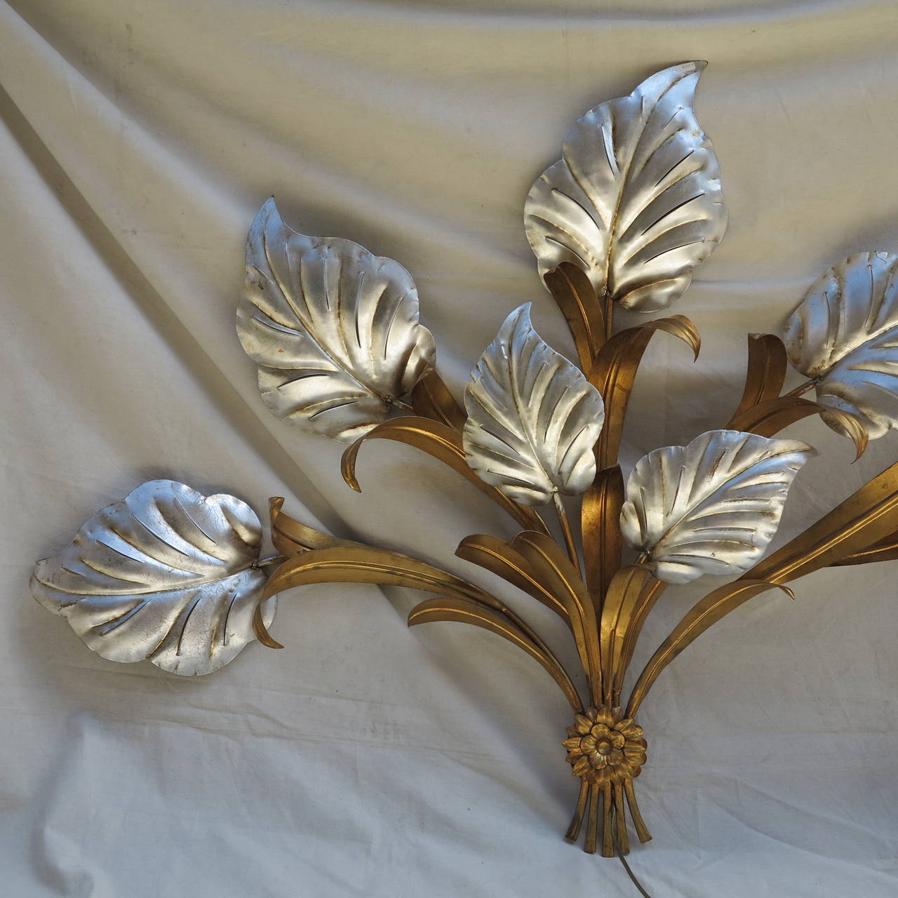 Gilt 1970' Wall Lamp Seven Lights with Leaves