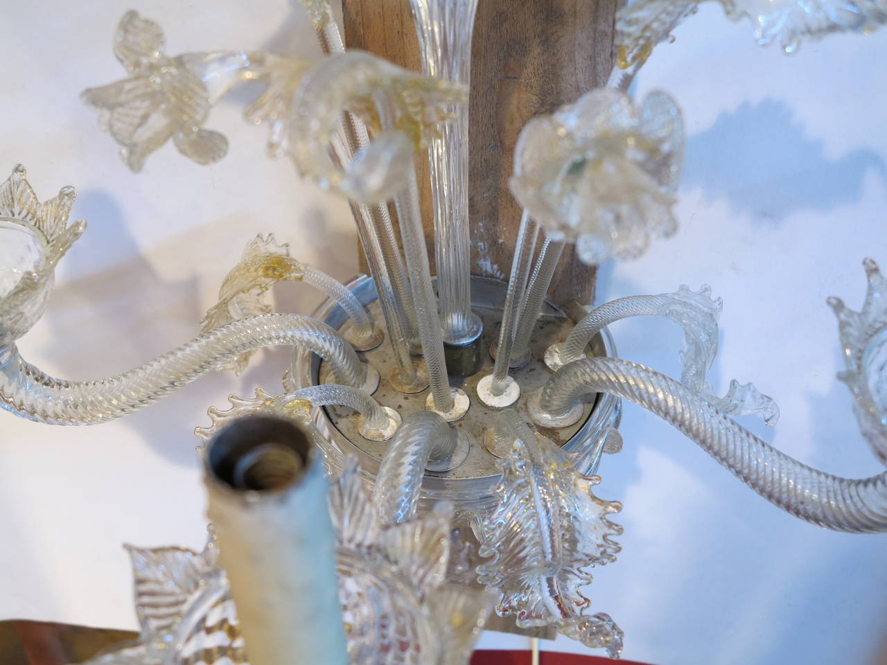 Lustre de 127 cm avec accoudoirs à 6 lumières et appliques en cristal de Murano et or Bon état - En vente à Paris, FR