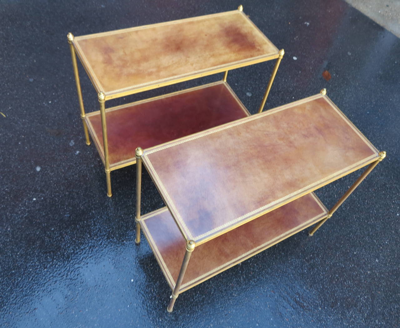 Late 20th Century 1970' Pair of Shelf in brass and bronze Maison Bagués 2 tray with leather