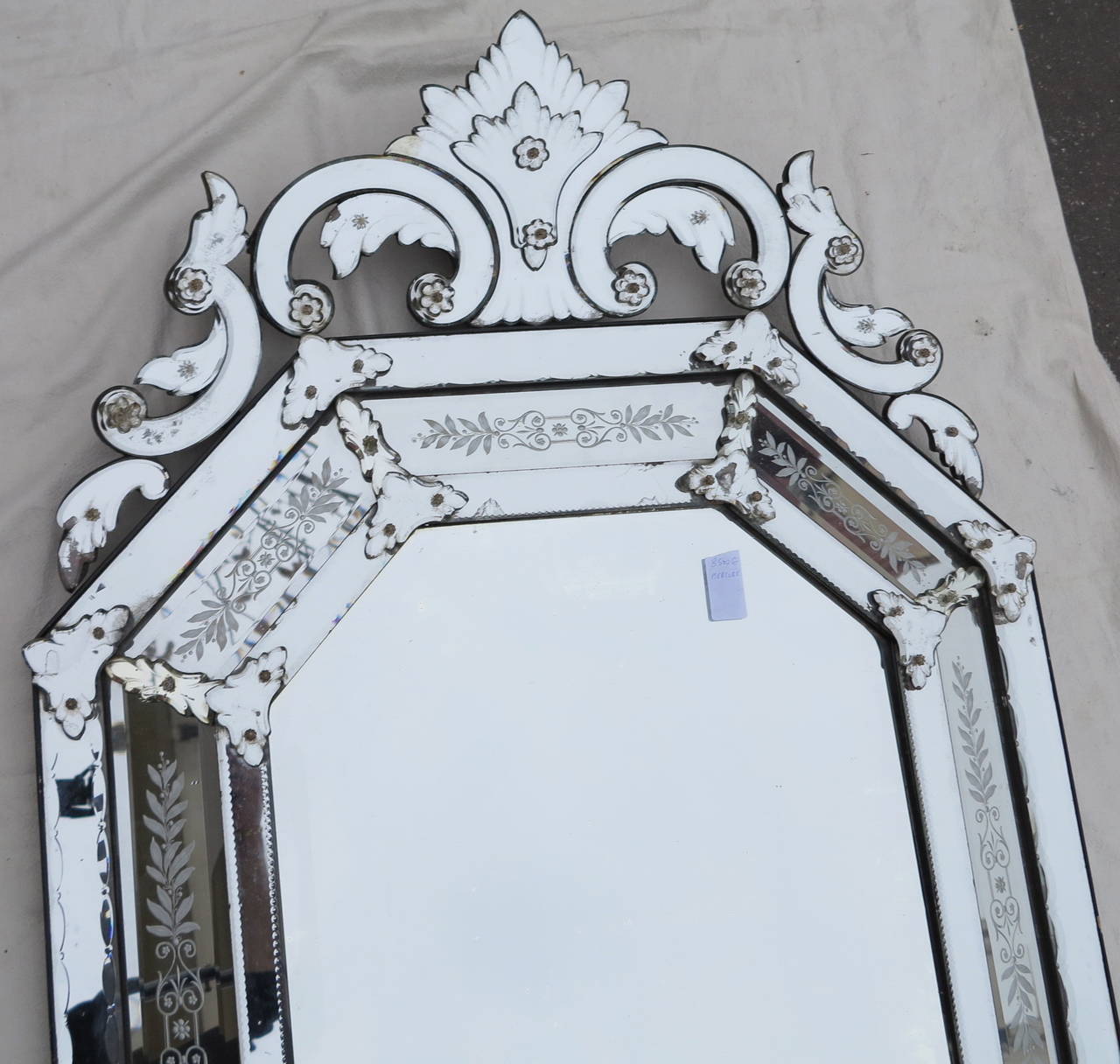 19th Century Venice Mirror Silvering Mercury Octagonal with Front Wall