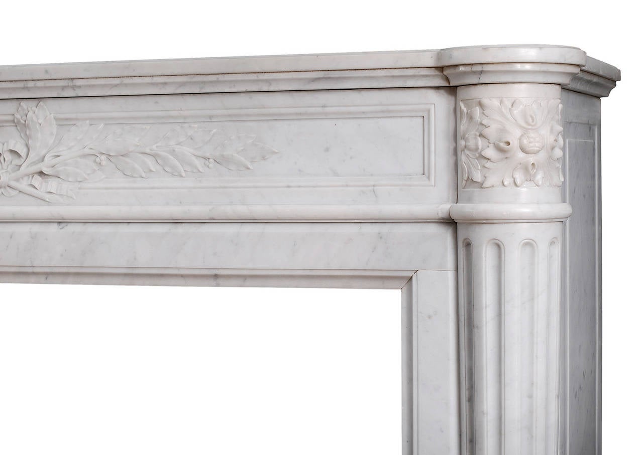 19th Century French Louis XVI Style Mantel Piece in Light Carrara Marble In Good Condition In London, GB