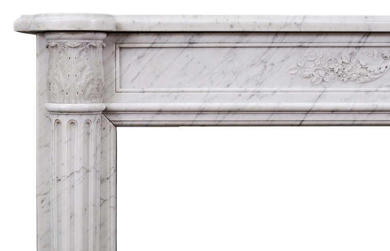 18th Century French Louis XVI Fireplace Mantel in Veined Statuary Marble For Sale 1