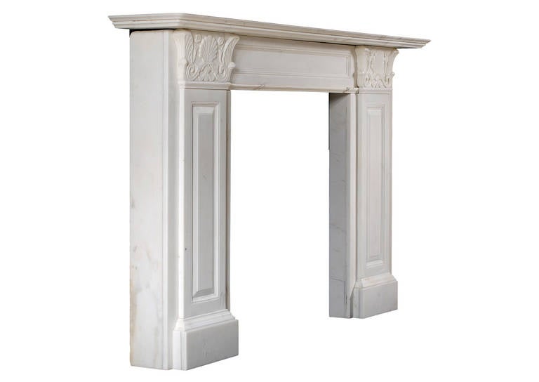 Statuary Regency Marble Fireplace in the Manner of Thomas Hope In Good Condition For Sale In London, GB