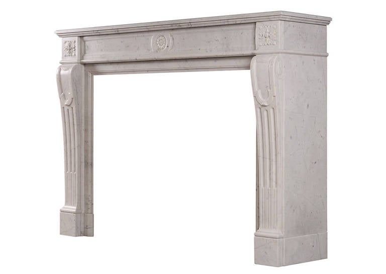 French Carrara Antique Marble Fireplace Mantel, 19th Century In Good Condition For Sale In London, GB
