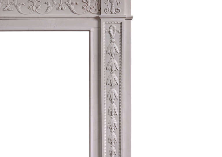 Britannique Cheminée de style géorgien en marbre blanc en vente
