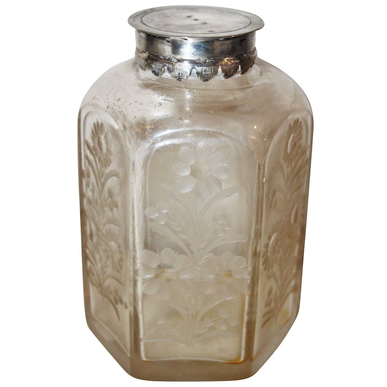 glasflasche aus dem 18. Jahrhundert mit Silberdeckel im Angebot