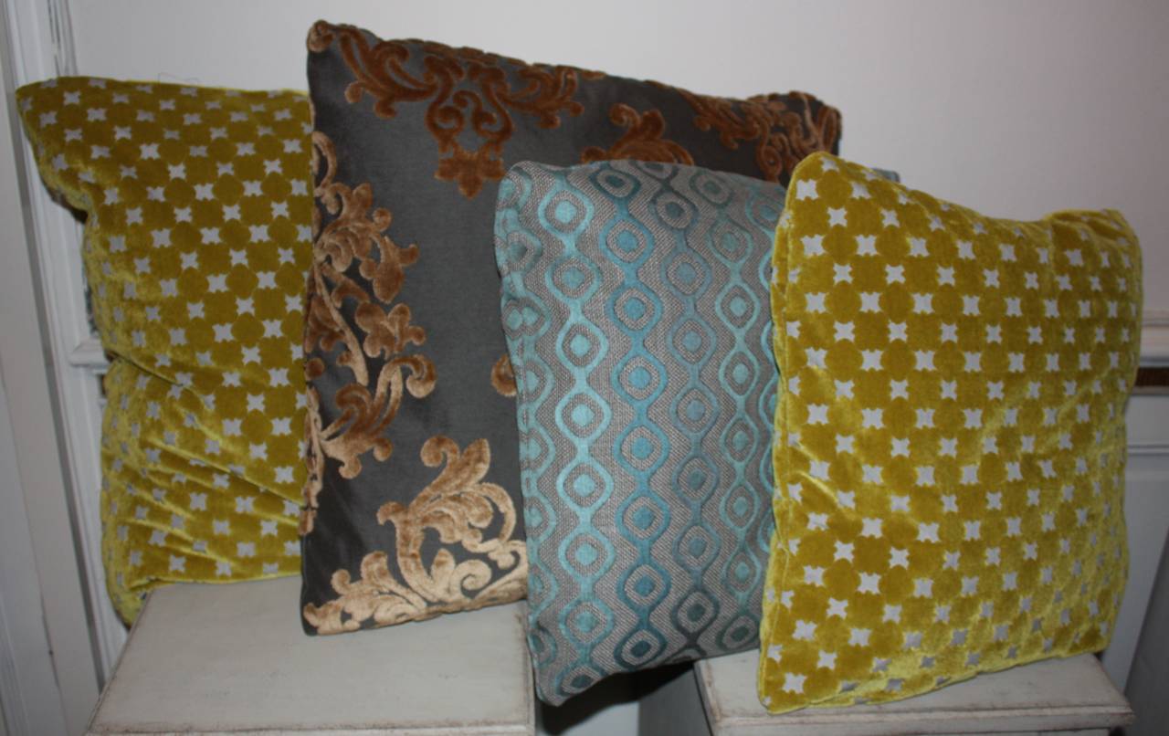 Very nice pillows made with a designer fabric in a vintage pattern. 